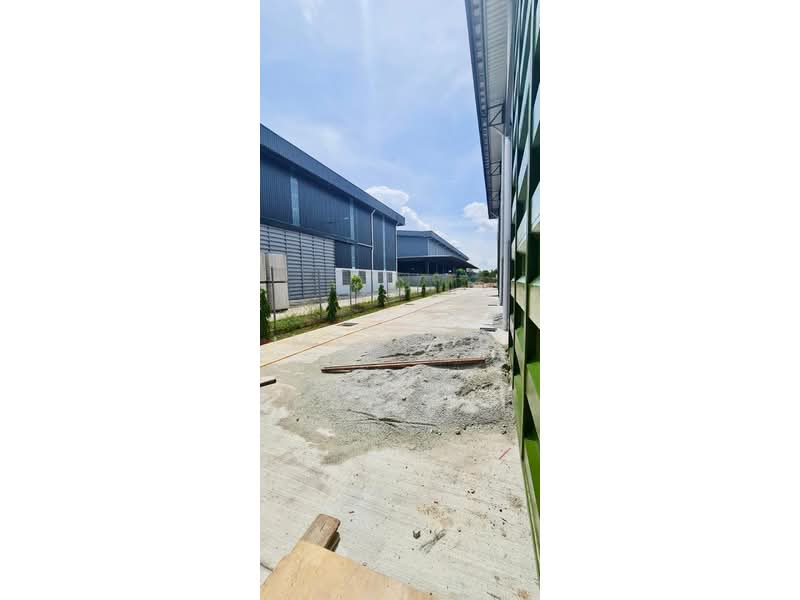 Semi-D Factory for Sale in Taman Perindustrian Kapar Bestari (Kapar) - Ms Teh - Exterior - PropertyGuru.com.my