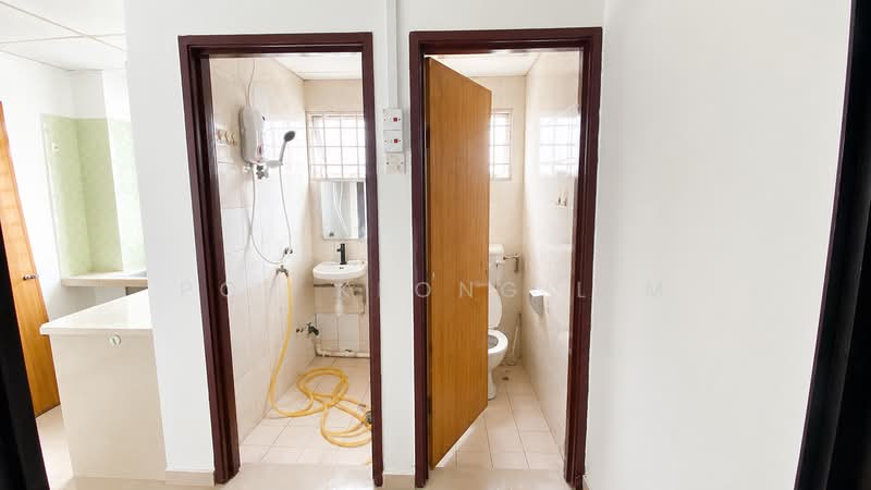Retail Office for Rent in Klang (Selangor) - Poh Keong Lim - Bathroom - PropertyGuru.com.my