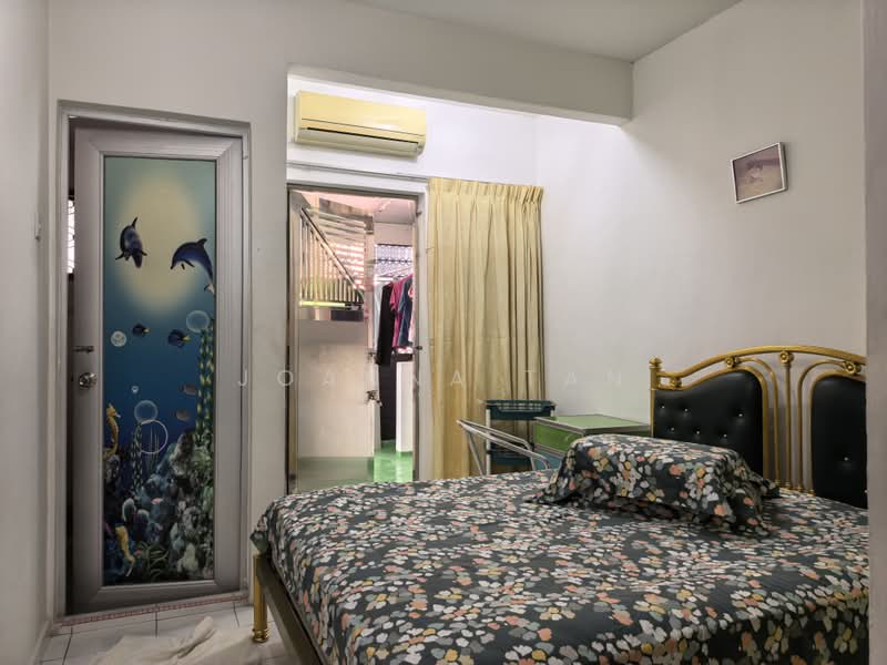 Rumah Teres 2 Tingkat untuk Disewa di Taman Sri Bintang (Kepong) - Joanna Tan - Bedroom - PropertyGuru.com.my