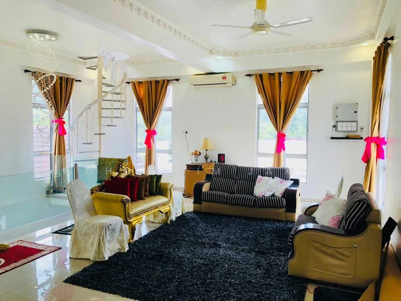 Bungalow for Sale in Kampung Baru Ketari (Bentong) - Mohd Daim Jamil - Living Room - PropertyGuru.com.my