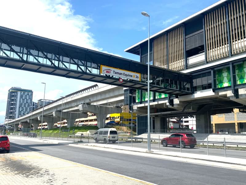 Kedai untuk Disewa di Bandar Putra Permai (Seri Kembangan) - Brandon Yee - Exterior - PropertyGuru.com.my