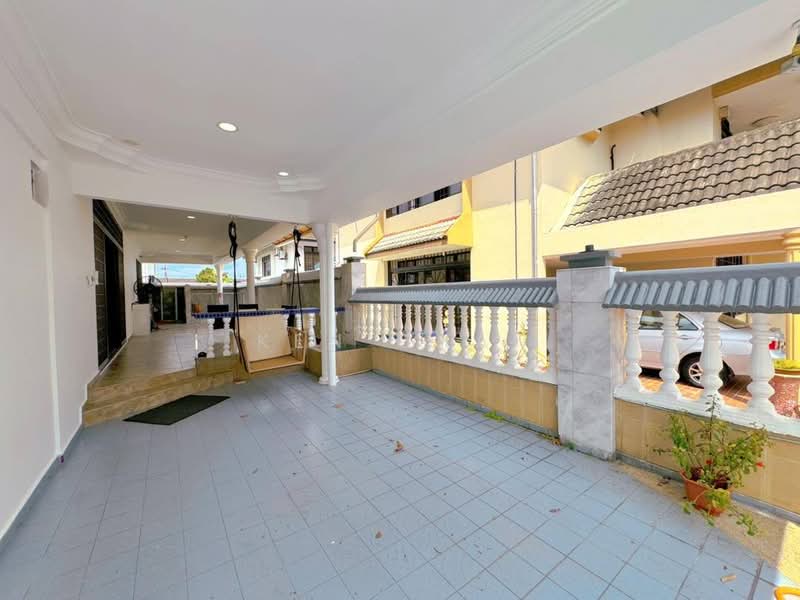 Semi-Detached House for Sale in Taman Johor Jaya (Johor Bahru) - Ken Chai - PropertyGuru.com.my