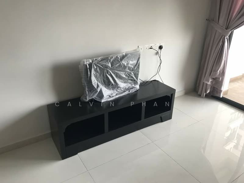 Servis Apartment untuk Dijual di Royal Strand @ Country Garden Danga Bay - Calvin Phang - PropertyGuru.com.my