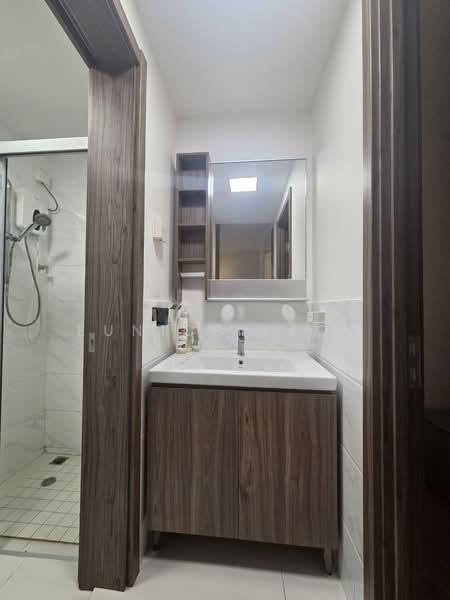 Apartment for Rent at Regalia Park @ Forest City - Eunice Yeow - Bathroom - PropertyGuru.com.my