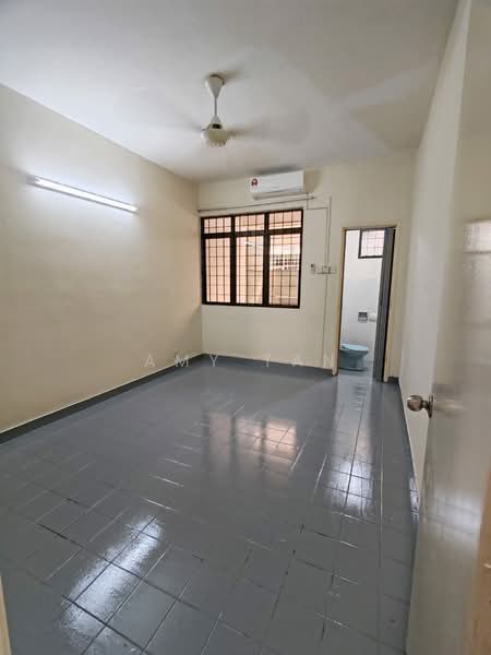 Rumah Teres 2 Tingkat untuk Disewa di Bandar Utama 7 (Bandar Utama) - Amy Tan - Interior - PropertyGuru.com.my