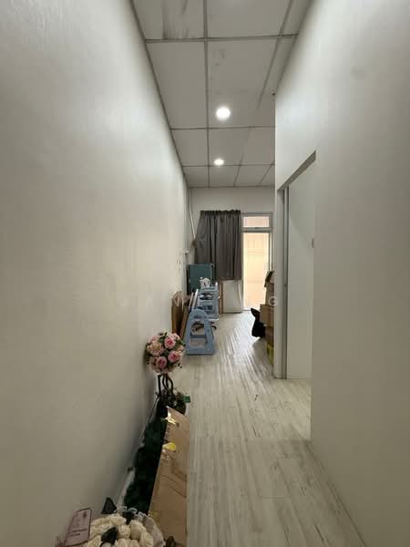 Shop / Office for Rent in Kawasan Perniagaan Teras Jaya (Butterworth) - Jane Ng - Corridor - PropertyGuru.com.my