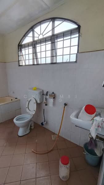 Rumah Teres 2 Tingkat untuk Dijual di Senawang (Negeri Sembilan) - Chin Mei Ling - Bathroom - PropertyGuru.com.my