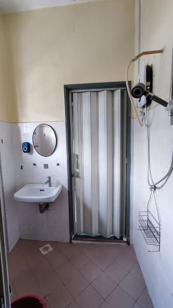 Rumah Teres 2 Tingkat untuk Dijual di Senawang (Negeri Sembilan) - Chin Mei Ling - Bathroom - PropertyGuru.com.my