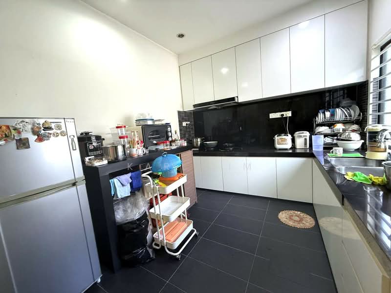 2-storey Terraced House for Sale in Taman Setia Indah (Tebrau) - Karl Lim - Kitchen - PropertyGuru.com.my