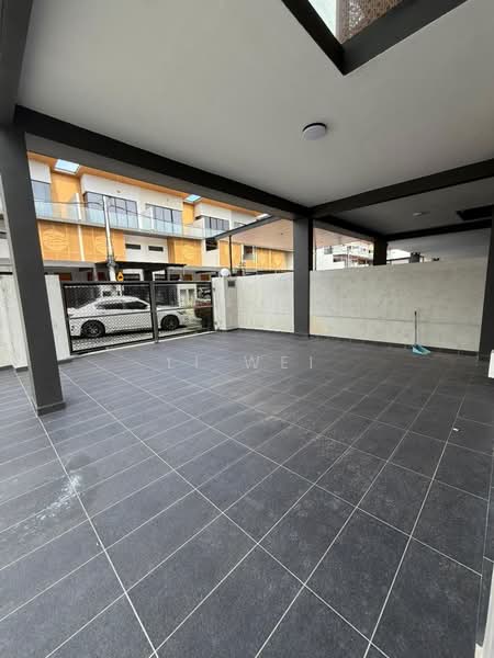 Rumah Teres 3 Tingkat untuk Dijual di Kulai (Johor) - Li Wei - PropertyGuru.com.my