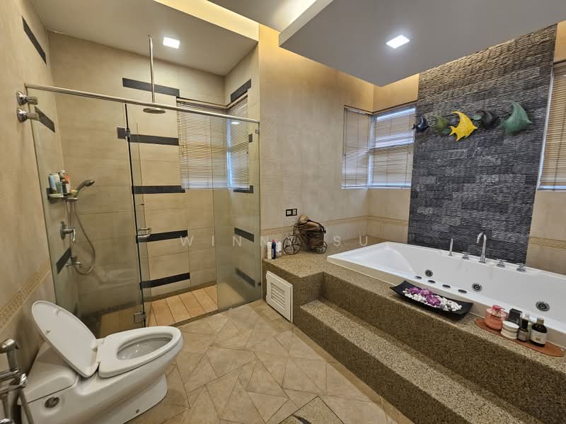 Bungalow for Sale in Bukit Jelutong (Shah Alam) - Winny Su - Bathroom - PropertyGuru.com.my
