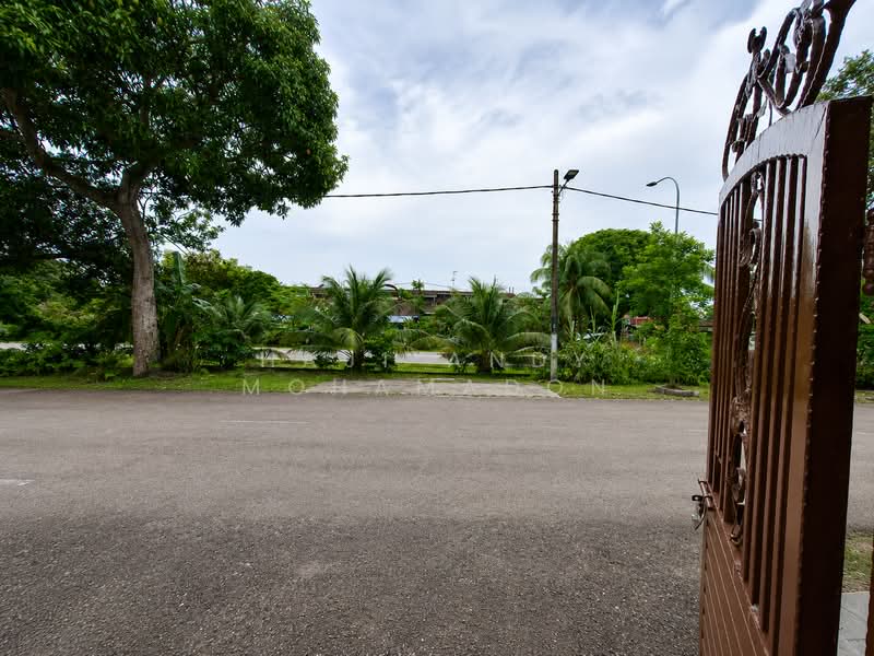 1-storey Terraced House for Sale in Taman Rinting (Masai) - Haji Andy Mohamadon - Exterior - PropertyGuru.com.my