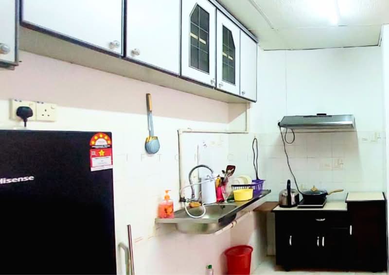 Apartment for Rent at Midlands Court - Clifton Chee - Kitchen - PropertyGuru.com.my