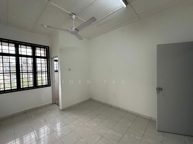 Rumah Teres 2 Tingkat untuk Dijual di Taman Desa Cemerlang (Ulu Tiram) - Iden Tan - Interior - PropertyGuru.com.my