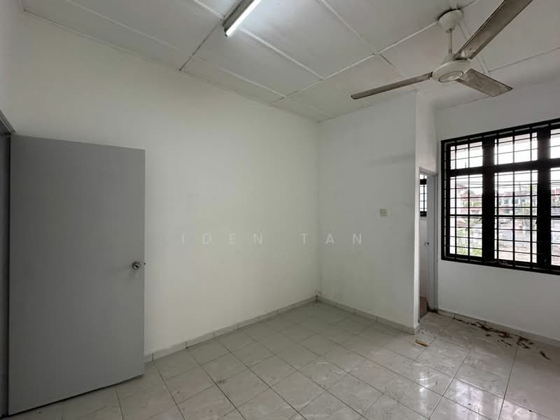 Rumah Teres 2 Tingkat untuk Dijual di Taman Desa Cemerlang (Ulu Tiram) - Iden Tan - Interior - PropertyGuru.com.my