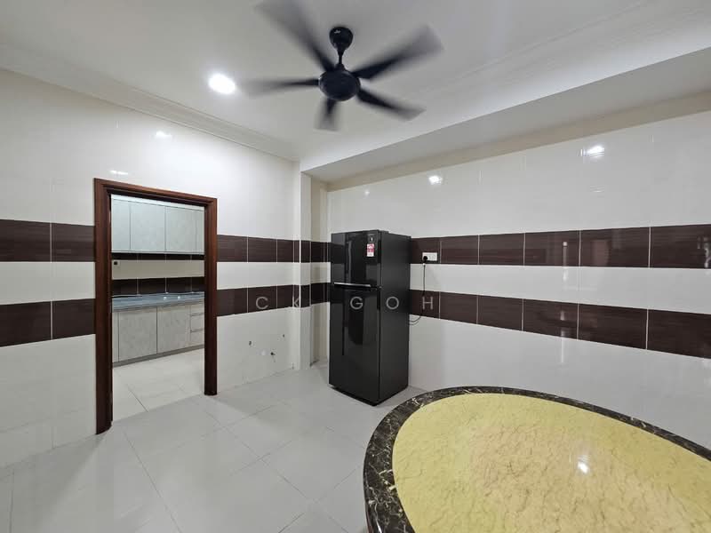 Bungalow for Rent in Bayan Lepas (Penang) - CK Goh - Kitchen - PropertyGuru.com.my
