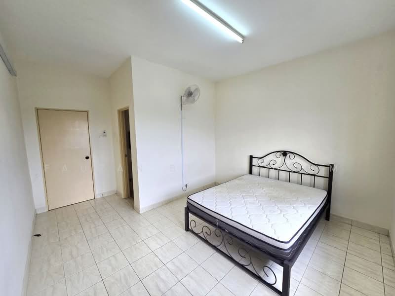 Kondominium untuk Dijual di Kondominium Kristal - Fauzan bin Sahrom - PropertyGuru.com.my
