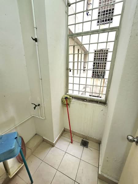 Kondominium untuk Dijual di Kondominium Kristal - Fauzan bin Sahrom - PropertyGuru.com.my