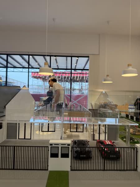 Rumah Teres 1 Tingkat untuk Dijual di Bandar Seri Alam (Masai) - Fanny Tan - Living Room - PropertyGuru.com.my