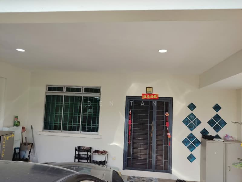 1.5-storey Terraced House for Sale in Taman Gaya (Ulu Tiram) - Iden Tan - Exterior - PropertyGuru.com.my