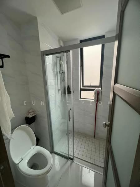 Apartment for Rent at Starview Bay @ Forest City - Eunice Yeow - Bathroom - PropertyGuru.com.my