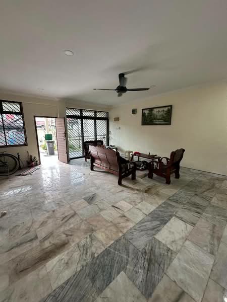 Rumah Teres 2 Tingkat untuk Dijual di Taman Sri Putri (Skudai) - Iden Tan - Living Room - PropertyGuru.com.my