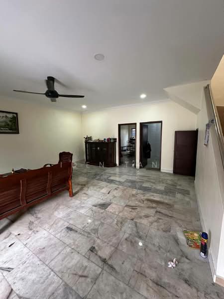 Rumah Teres 2 Tingkat untuk Dijual di Taman Sri Putri (Skudai) - Iden Tan - Living Room - PropertyGuru.com.my