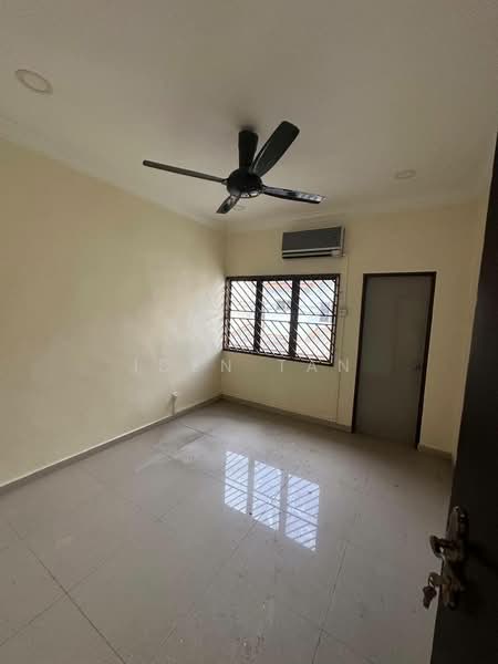 Rumah Teres 2 Tingkat untuk Dijual di Taman Sri Putri (Skudai) - Iden Tan - Interior - PropertyGuru.com.my