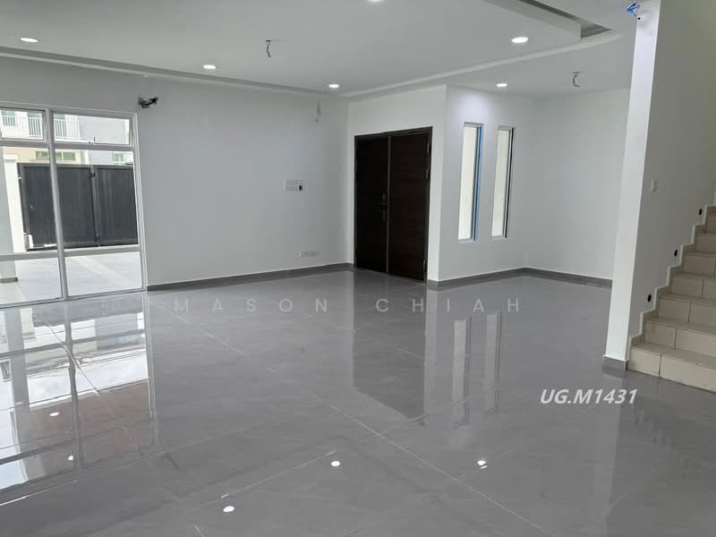 Semi-Detached House for Sale in Canary Garden (Klang) - Mason Chiah - Living Room - PropertyGuru.com.my
