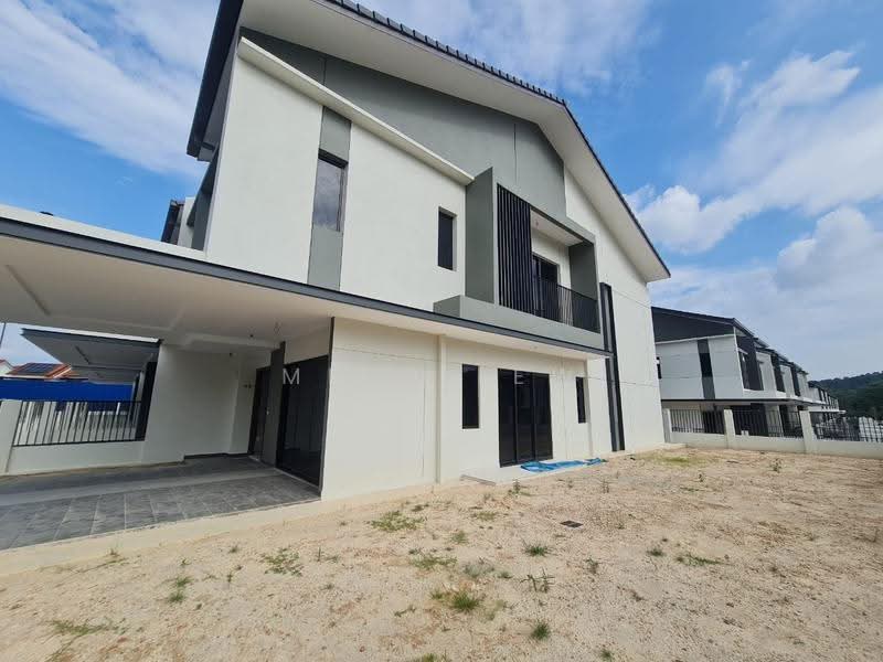 2-storey Terraced House for Rent in Bandar Kinrara Seksyen 8 (Bandar Kinrara) - Miko Lew - Exterior - PropertyGuru.com.my
