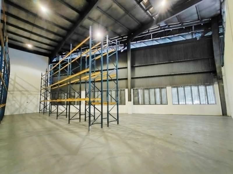 Warehouse for Rent in Hicom - Glenmarie Industrial Park (Shah Alam) - Esther Tan - Interior - PropertyGuru.com.my