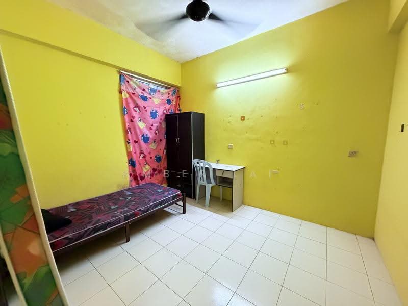 Flat for Rent at Taman Bahtera - Amber Lai - Bedroom - PropertyGuru.com.my