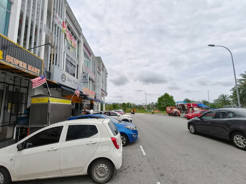 Kedai untuk Dijual di Kampung Skudai Kiri (Tampoi) - Jayden Ng - Exterior - PropertyGuru.com.my