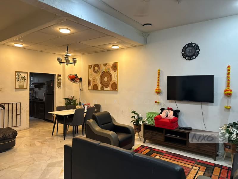 2-storey Terraced House for Sale in Taman Klang Indah (Klang) - Sonia Soh - Living Room - PropertyGuru.com.my