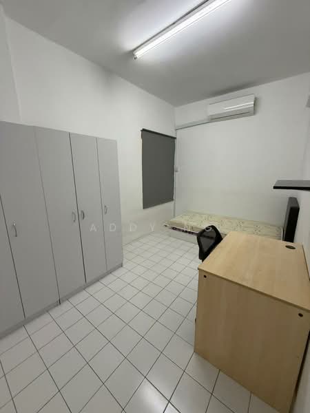 Kondominium untuk Dijual di Seri Cendekia - Addy Ng - Bedroom - PropertyGuru.com.my