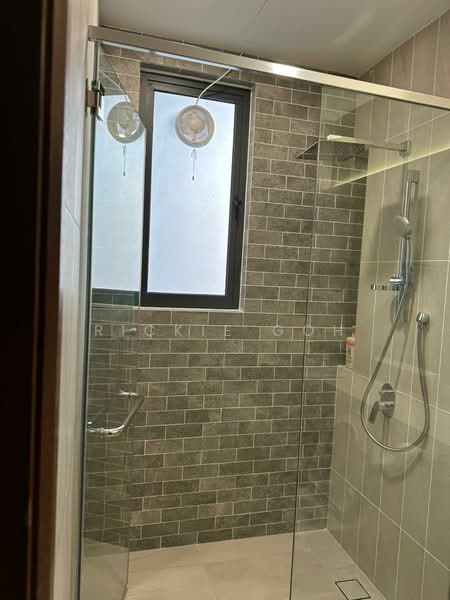 Kondominium untuk Disewa di Queens Residences Q1 @ Queens Waterfront - Rickie Goh - Bathroom - PropertyGuru.com.my