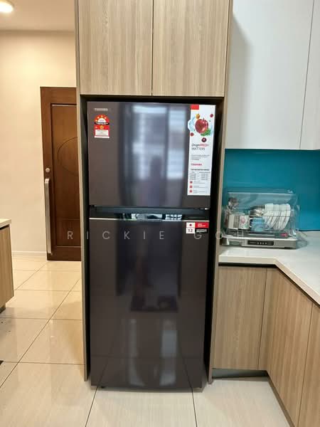 Kondominium untuk Disewa di Queens Residences Q1 @ Queens Waterfront - Rickie Goh - Kitchen - PropertyGuru.com.my