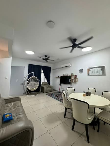 Rumah Teres 2 Tingkat untuk Disewa di Batu Pahat (Johor) - Ahmad Zikrul - Living Room - PropertyGuru.com.my