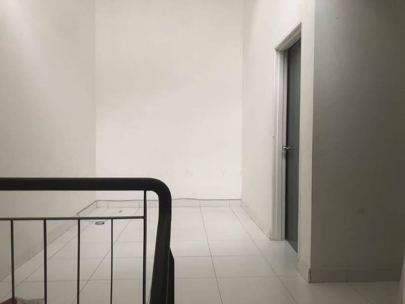 Rumah Teres 2 Tingkat untuk Dijual di Taman Mutiara Rini (Skudai) - Evon Yap - Corridor - PropertyGuru.com.my