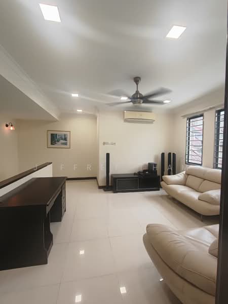 Rumah Berkembar untuk Dijual di Sungai Long (Bandar Sungai Long) - Jeffrey Tham - PropertyGuru.com.my