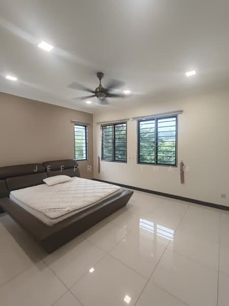 Rumah Berkembar untuk Dijual di Sungai Long (Bandar Sungai Long) - Jeffrey Tham - PropertyGuru.com.my