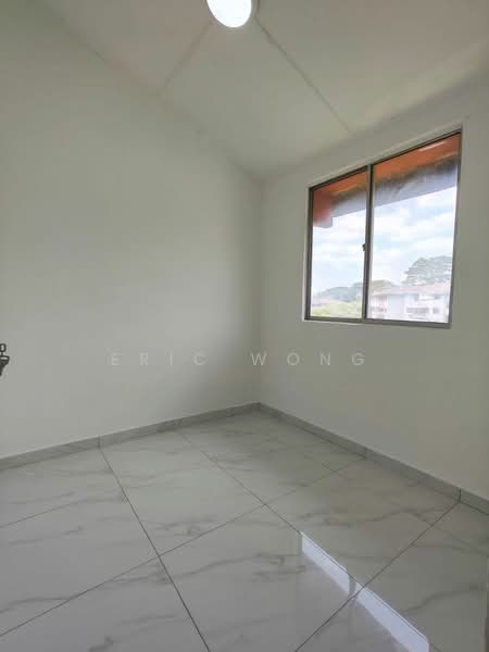 Rumah Flat untuk Dijual di TAMAN RINTING - Eric Wong - PropertyGuru.com.my