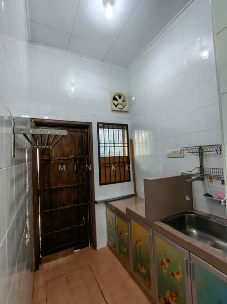 1-storey Terraced House for Rent in Taman JP Perdana (Johor Bahru) - Min Kong - Kitchen - PropertyGuru.com.my