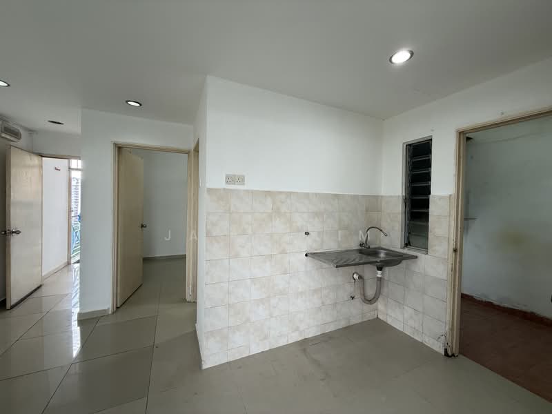 Apartment for Rent at Lumayan Apartment (Bdr Tasik Permaisuri) - Jason Lim - PropertyGuru.com.my