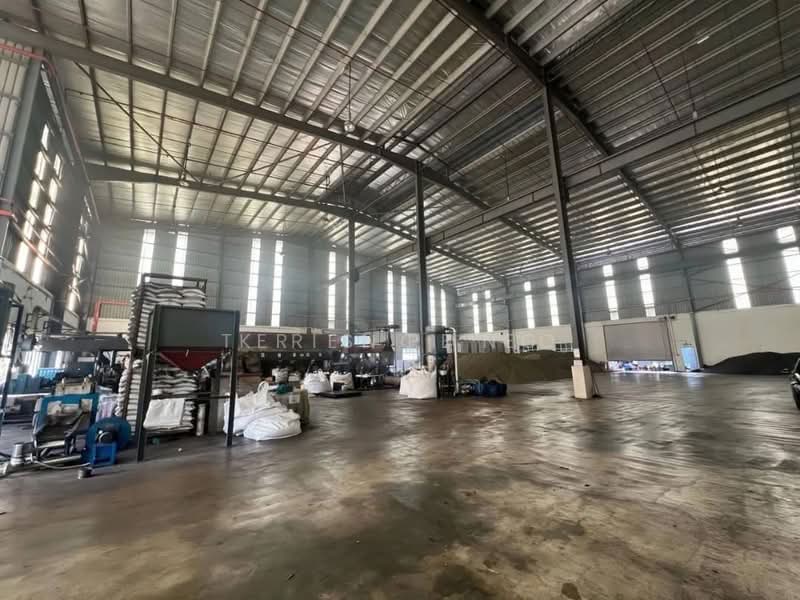 Factory for Rent in Sungai Tiram (Ulu Tiram) - Terence Eo - Interior - PropertyGuru.com.my