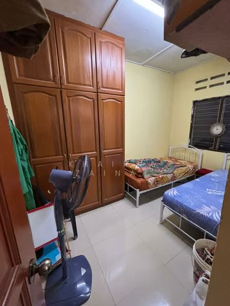 Rumah Teres untuk Dijual di Batu 9 (Cheras) - Khairul Zainal - Bedroom - PropertyGuru.com.my