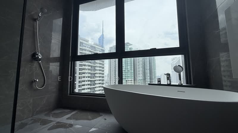 Servis Apartment untuk Disewa di Skylon Residences - Edward Yeoh - Bathroom - PropertyGuru.com.my