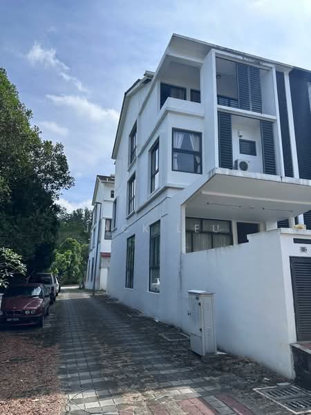 Terraced House for Sale in Taman Puncak Jalil (Seri Kembangan) - Jack Leu - Exterior - PropertyGuru.com.my