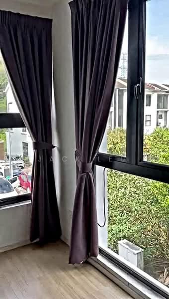 Terraced House for Sale in Taman Puncak Jalil (Seri Kembangan) - Jack Leu - Balcony - PropertyGuru.com.my