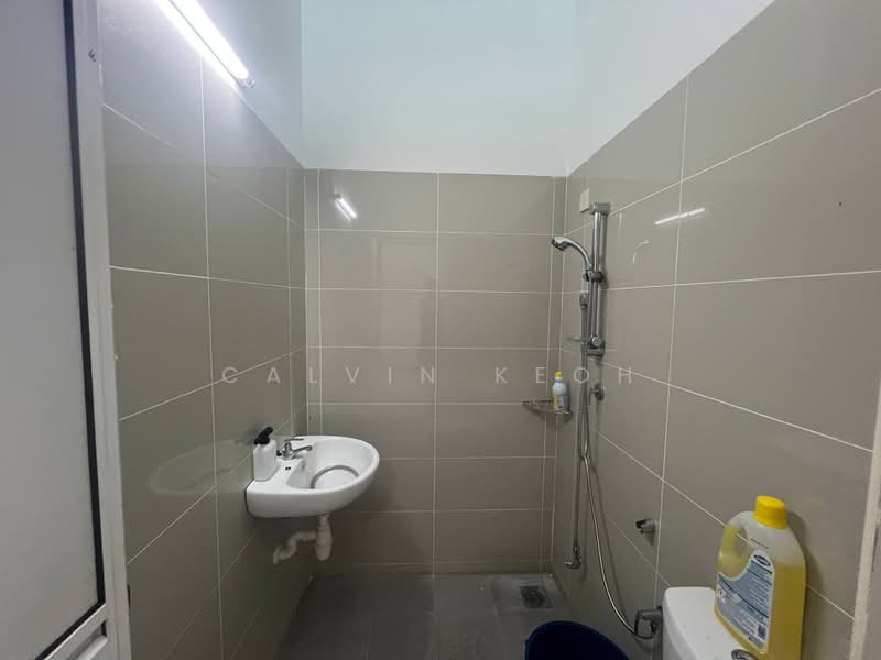 Rumah Teres 1 Tingkat untuk Dijual di Balik Pulau (Penang) - Calvin Keoh - Bathroom - PropertyGuru.com.my
